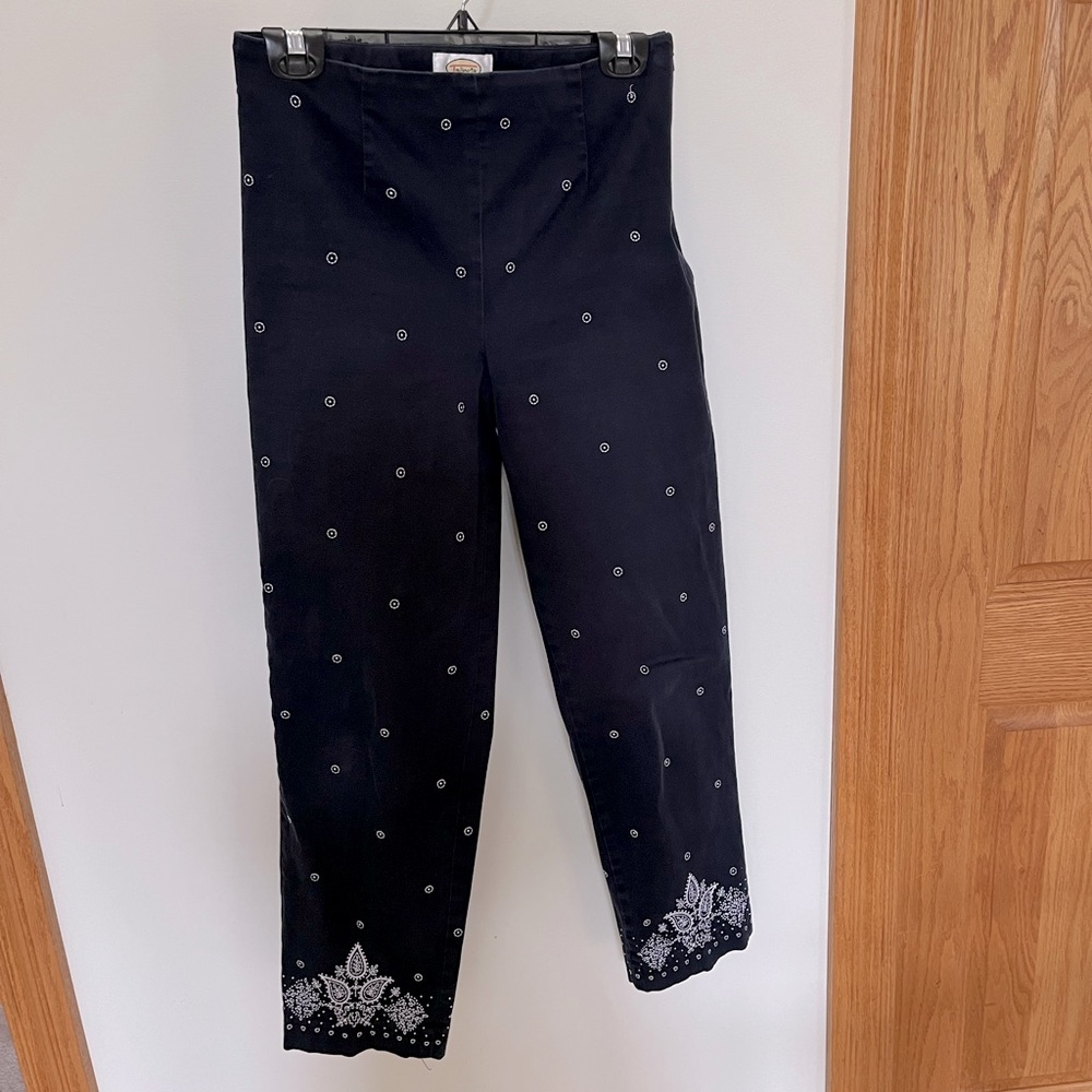 Talbots Bandana Pattern Navy Embroidered Ankle Stretch Cotton Pants 6 8 VGC